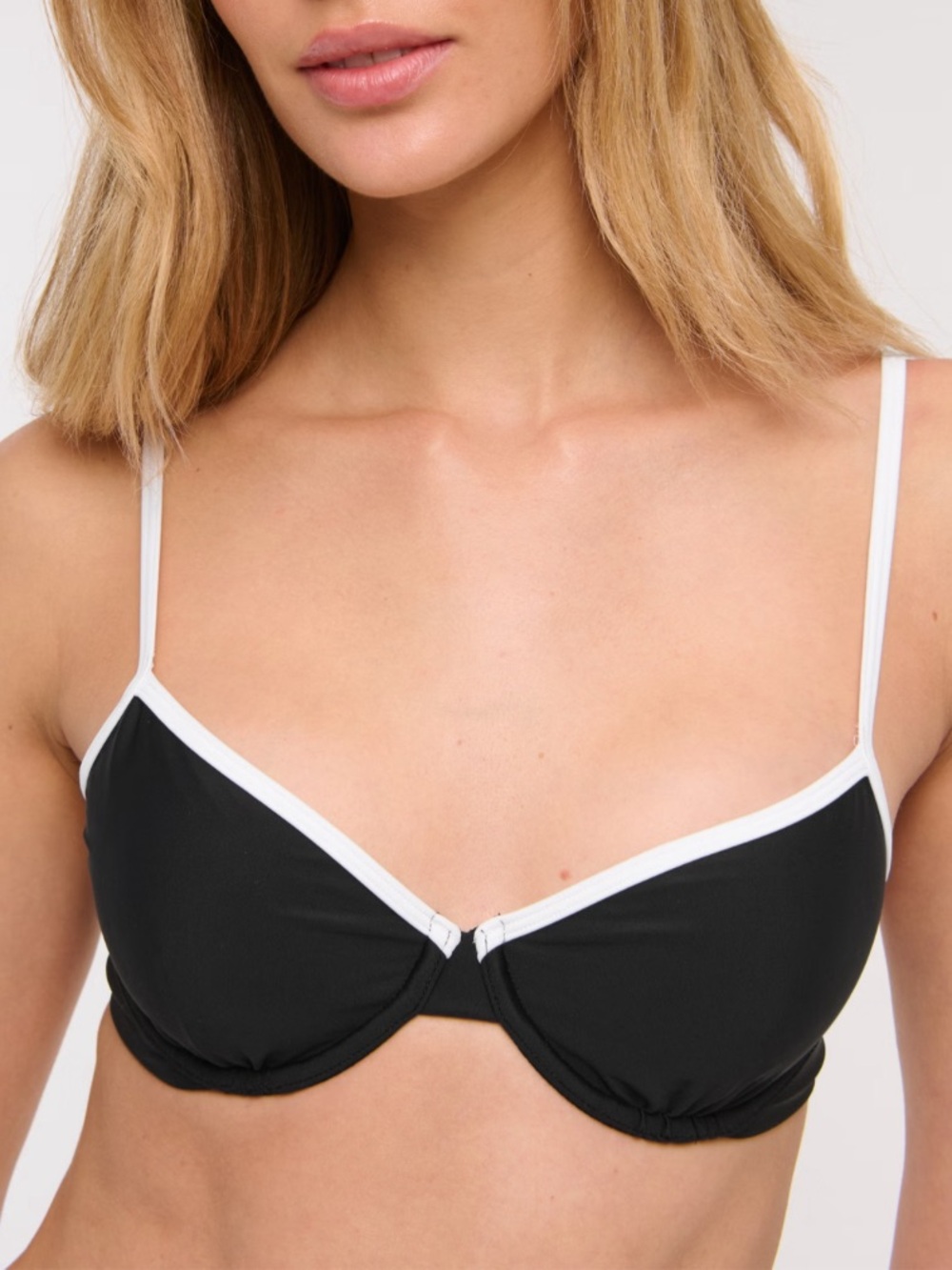 Abercrombie & Fitch 90s Clean Underwire Bikini Top